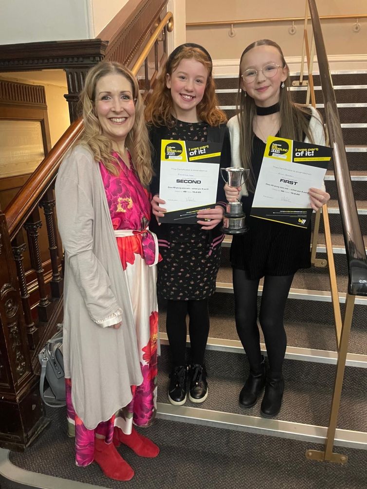 mrs-sunderland-rhianydd-beaumont2